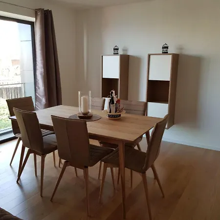 Atlantic Getaway, Modern Apartment, Aircon, Free Wifi And Parking,shopping Apartment Funchal (Madeira)